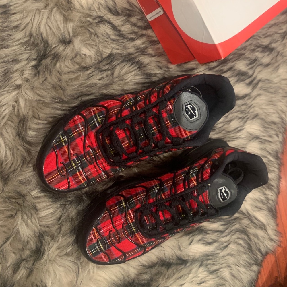 Brand new Nike air max